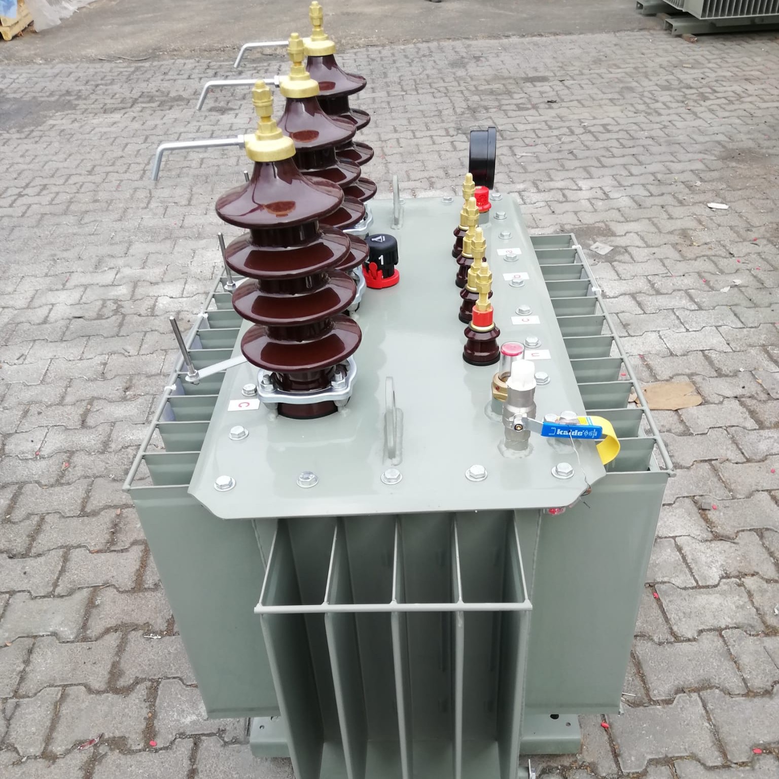 100 kVA compact outdoor electrical transformer