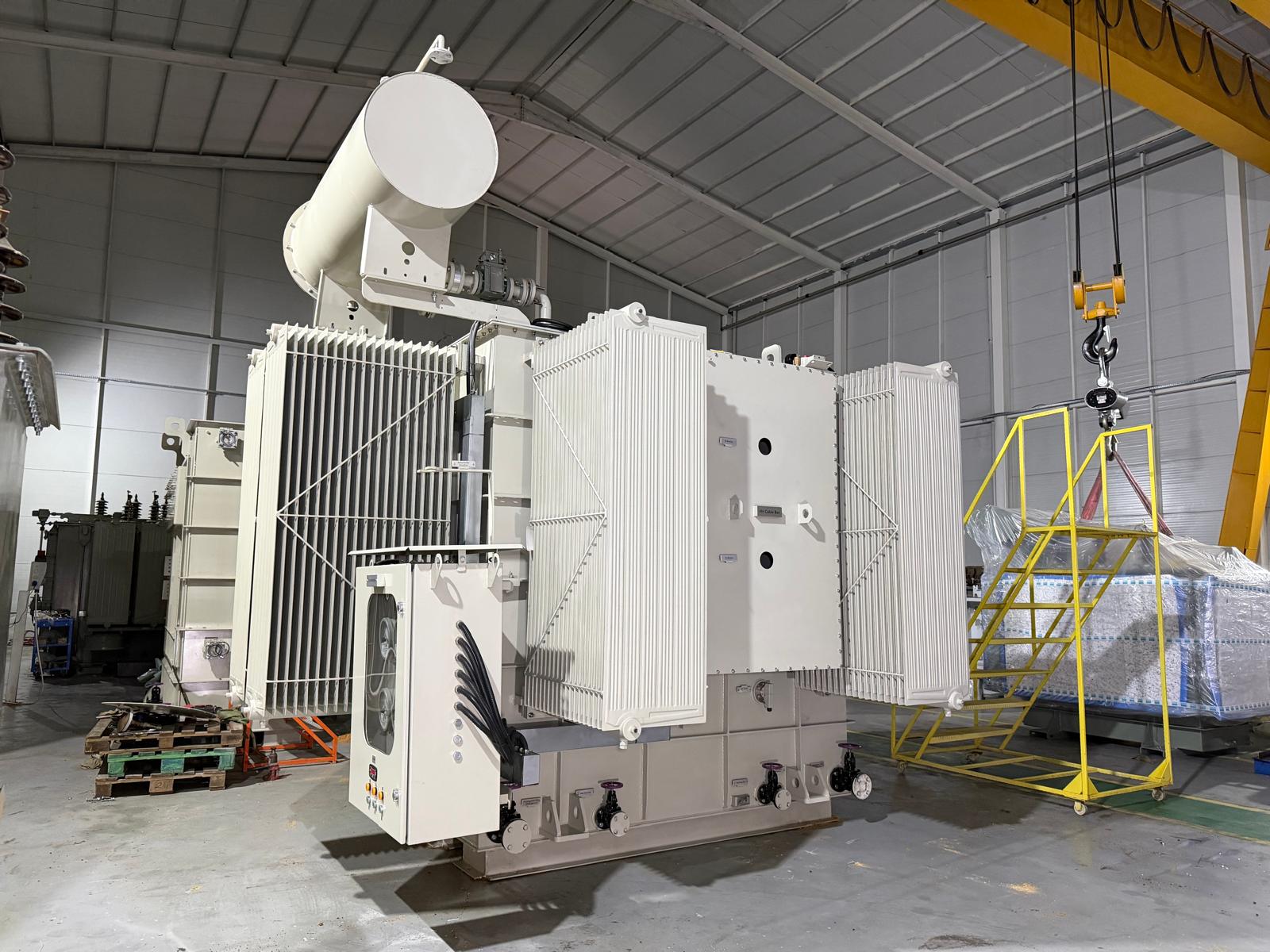 Datsan transformer with conservator and accessories